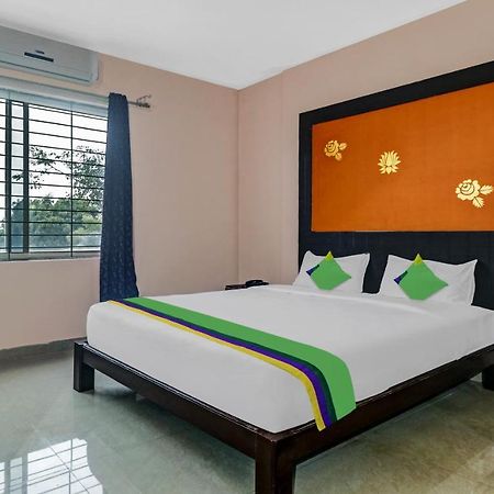 Grand Jp Inn Near 2 Km From Gundlupet Bus Stand エクステリア 写真