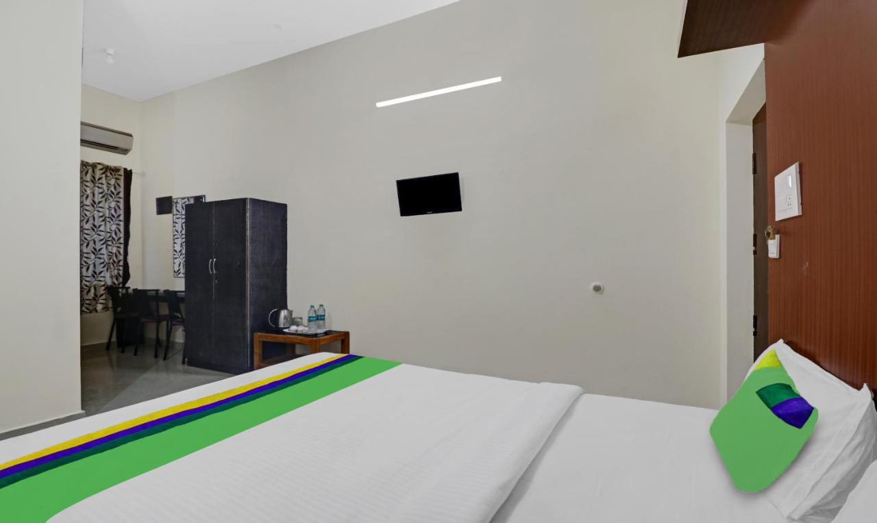 Grand Jp Inn Near 2 Km From Gundlupet Bus Stand エクステリア 写真