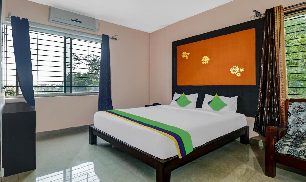 Grand Jp Inn Near 2 Km From Gundlupet Bus Stand エクステリア 写真