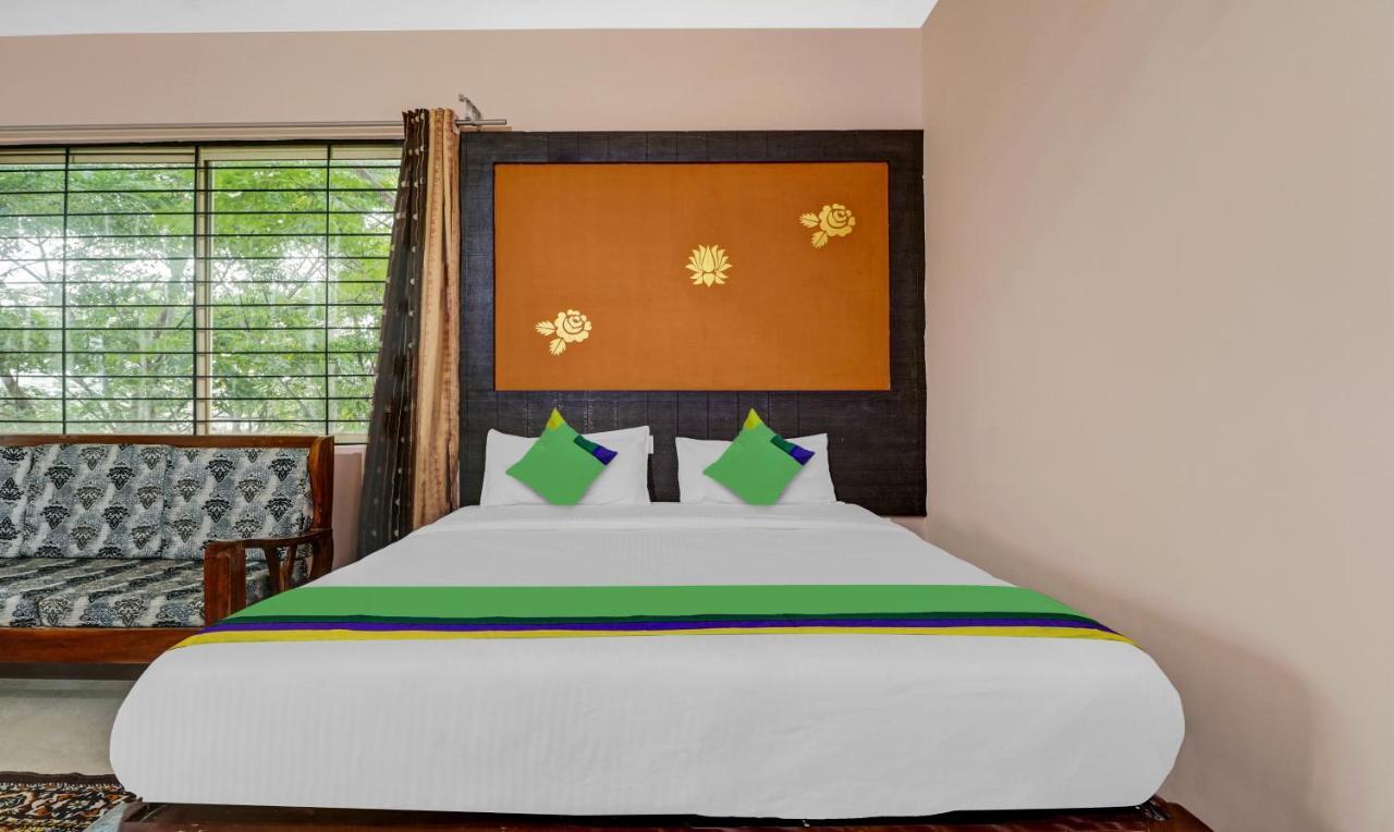 Grand Jp Inn Near 2 Km From Gundlupet Bus Stand エクステリア 写真