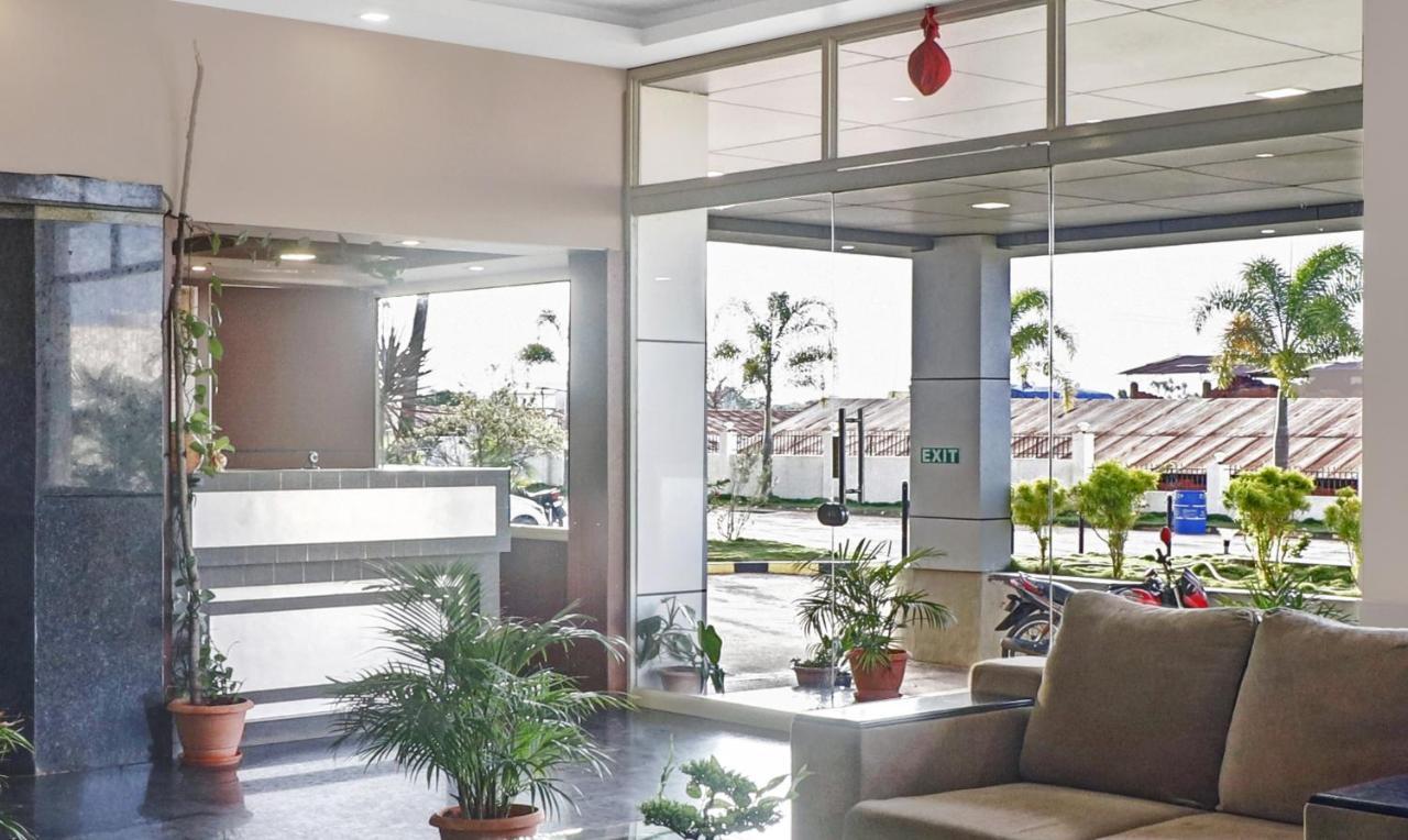 Grand Jp Inn Near 2 Km From Gundlupet Bus Stand エクステリア 写真