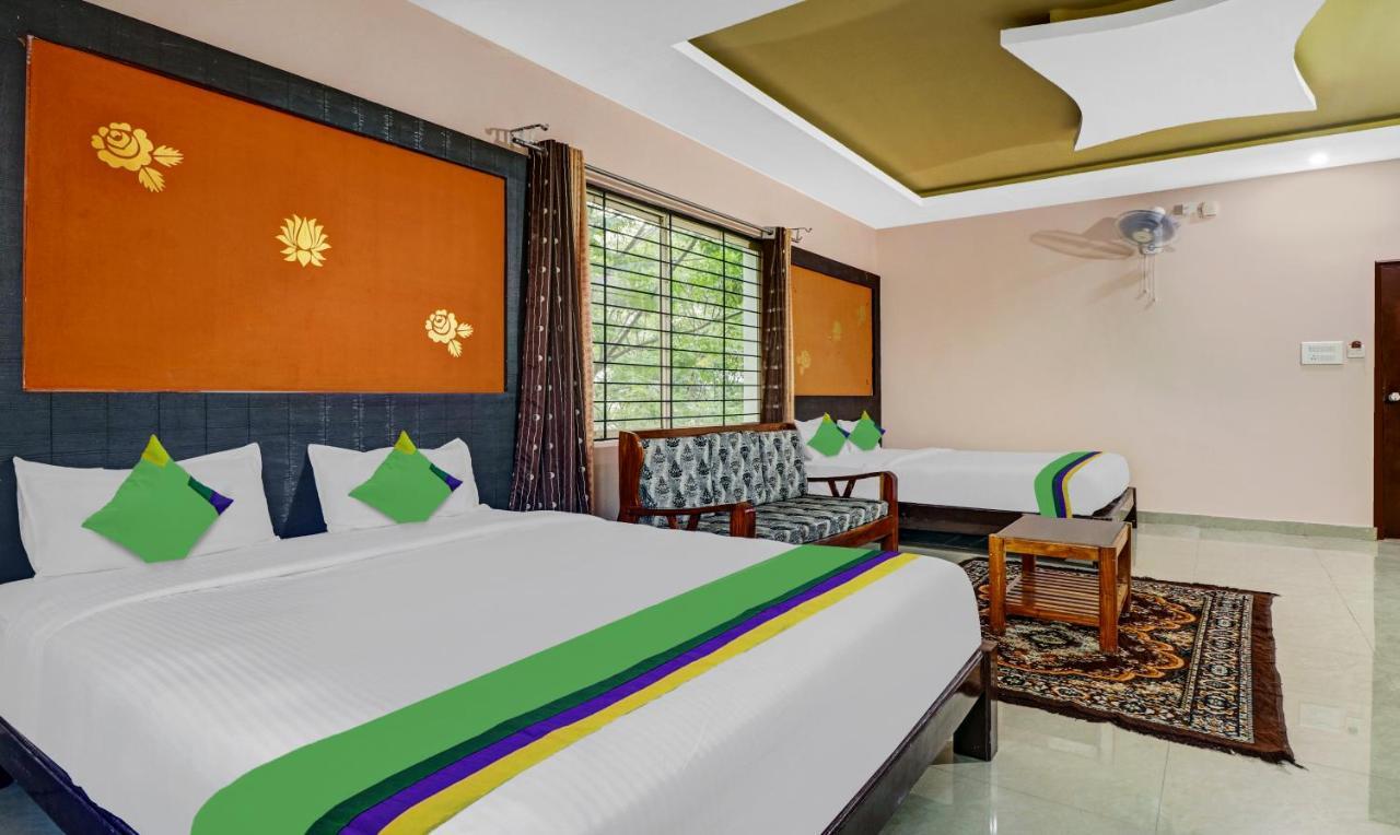Grand Jp Inn Near 2 Km From Gundlupet Bus Stand エクステリア 写真