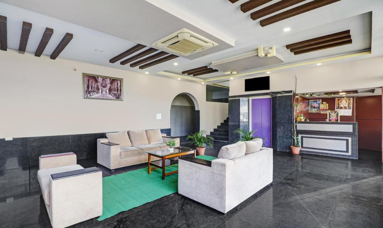 Grand Jp Inn Near 2 Km From Gundlupet Bus Stand エクステリア 写真