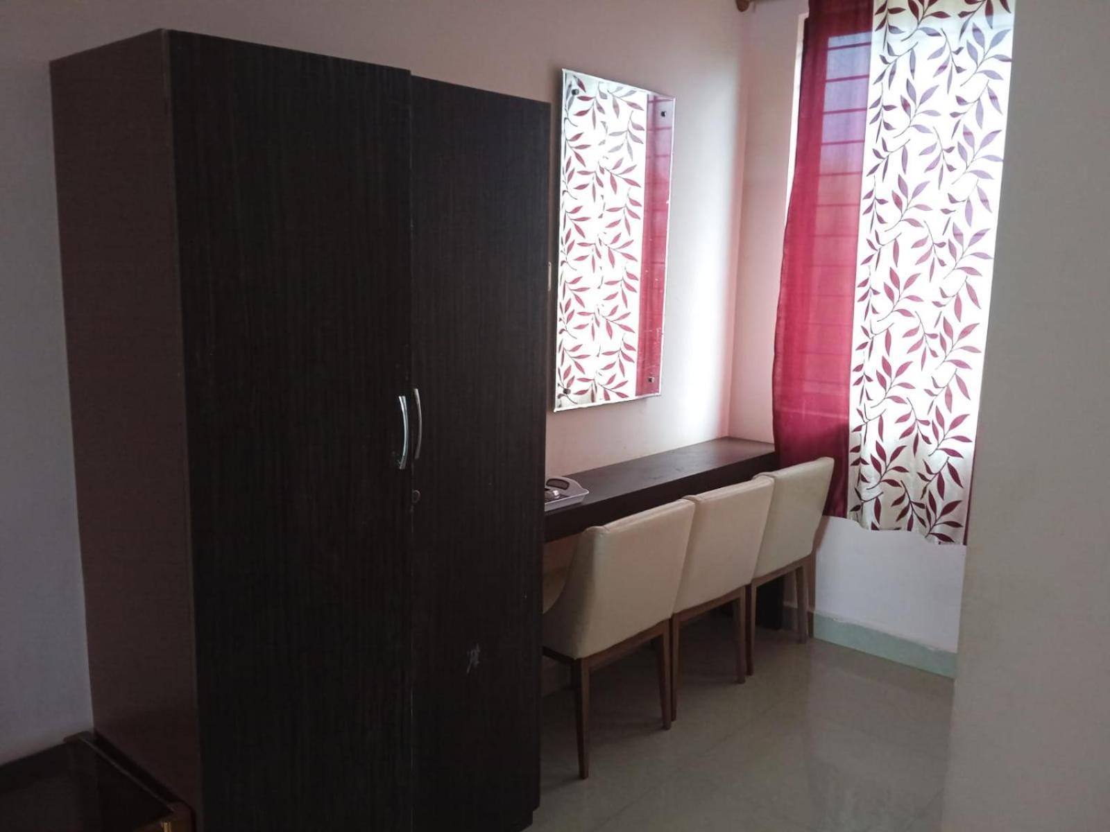 Grand Jp Inn Near 2 Km From Gundlupet Bus Stand エクステリア 写真